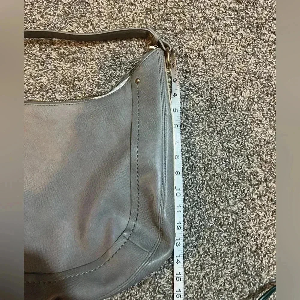 MMS HOBO VEAGAN LEATHER BAG TAUPE GRAY GOLD‎ HARDWARE ZIPPER CLOSURE MEDIUM SIZE